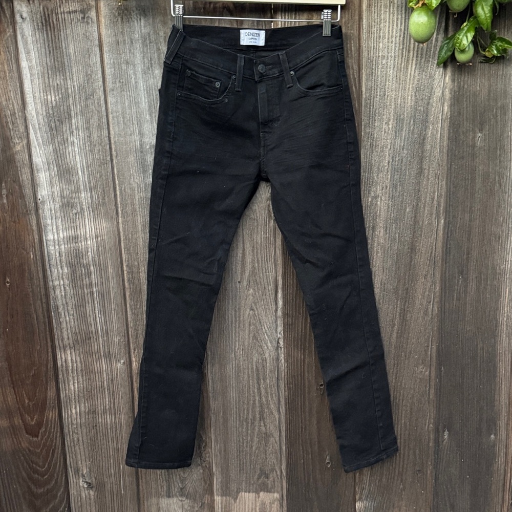 Levi's Black Jeans